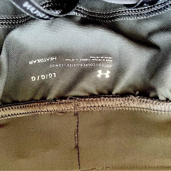 Under Armour men grey stretch sports pants. Large. Never worn. - Picture 5 of 5